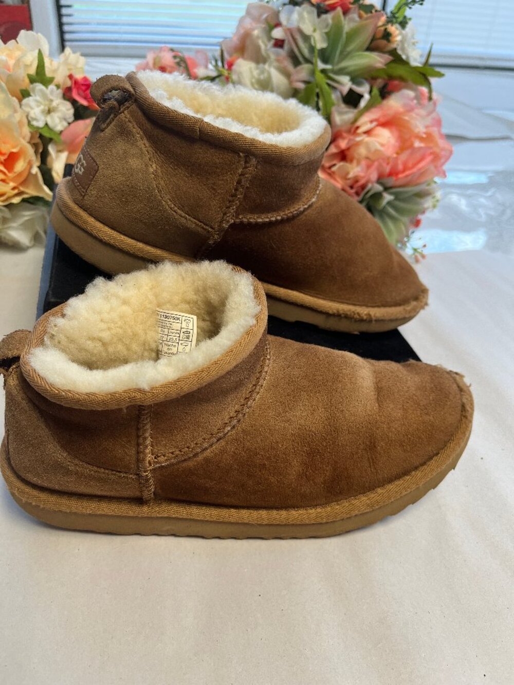 UGG Classic Ultra Mini Chestnut Sheepskin Boots Women's Size 5